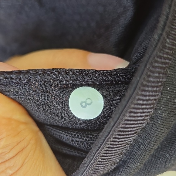 Lululemon Flip Your Dog Bra Size 8 - Picture 4 of 5